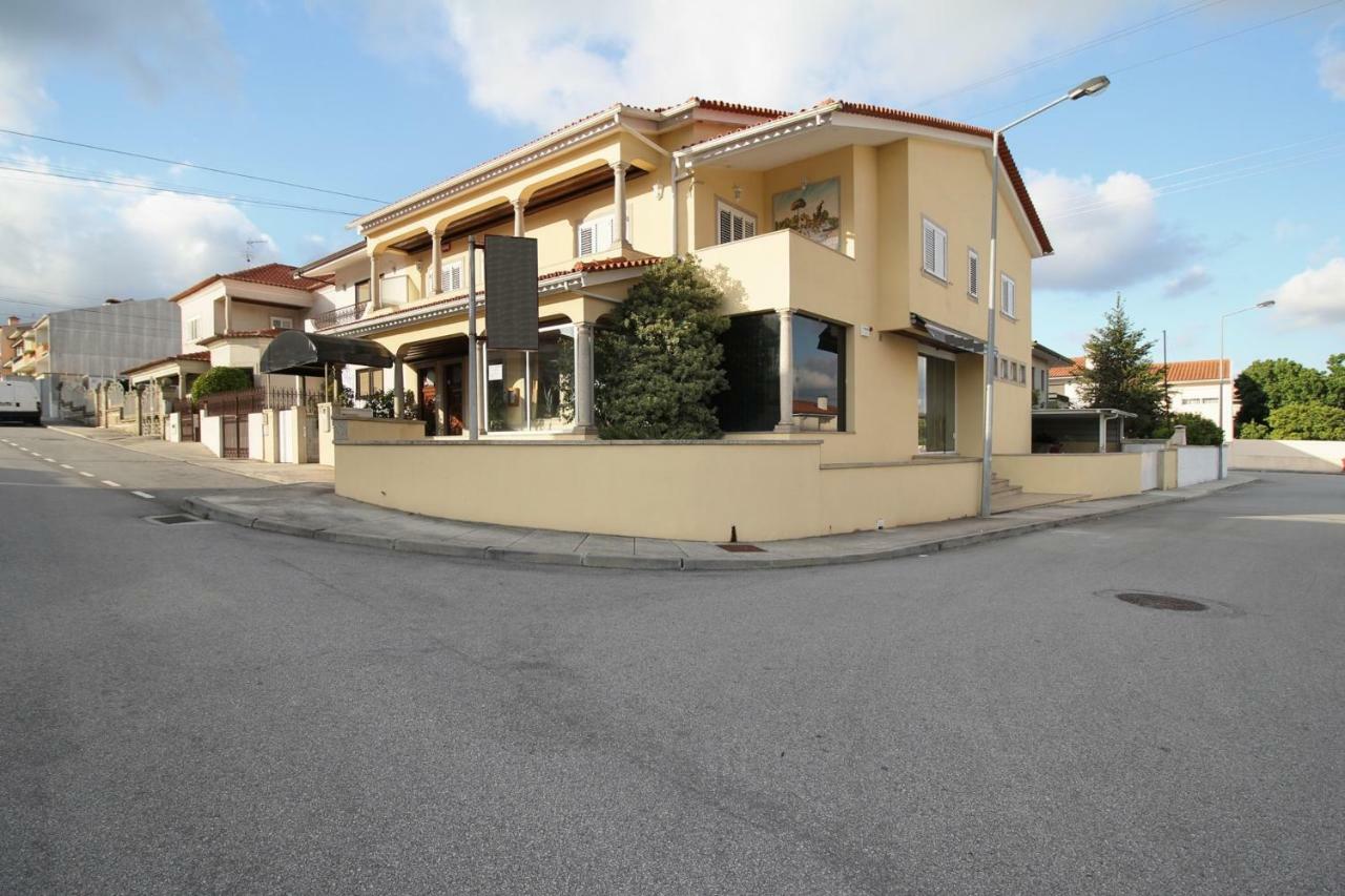 Colina Do Ave Alojamento Local Ribeirao Bagian luar foto